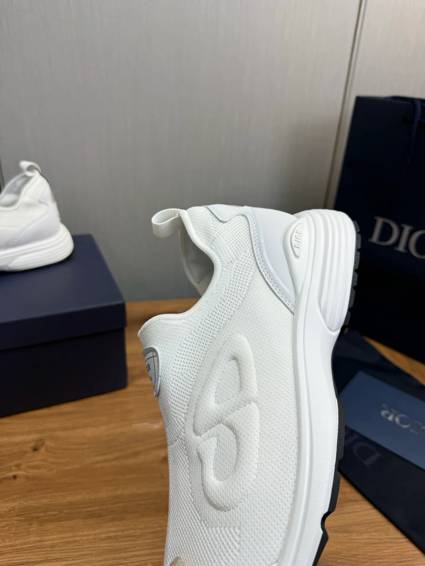 Men's shoes 💰580💰 Dior Dior B30 latest hot model shipped, original 1:1 manufacturing ▪️ Fabric: Original custom fly woven ▪️ Lining: Imported breathable mesh ▪️ Sole: Original molded non-slip outsole ▪️ Size: 38-45 (custom-made 45 non-returnable)